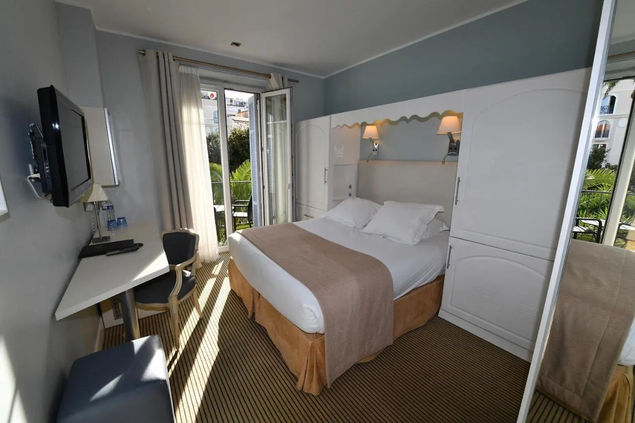 Hotel De Provence Κάννες 3*,